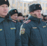 Сегодня в честь Дня Героев Отечества руководство и сотрудники Главного управления МЧС России по Республике Тыва возложили цветы к мемориалу Неизвестного солдата на площади Победы - МЧС Республики Тыва