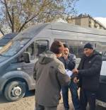 Водители, занимающиеся перевозкой пассажиров по пригородным маршрутам, были удостоены наградами прямо на своем рабочем месте