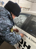 В Туве судебные приставы арестовали автомобиль автошколы за долги по штрафам ГИБДД